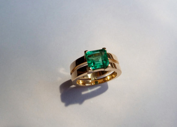 Setting an emerald for Francoises | Montaje de esmeralda para Francoises