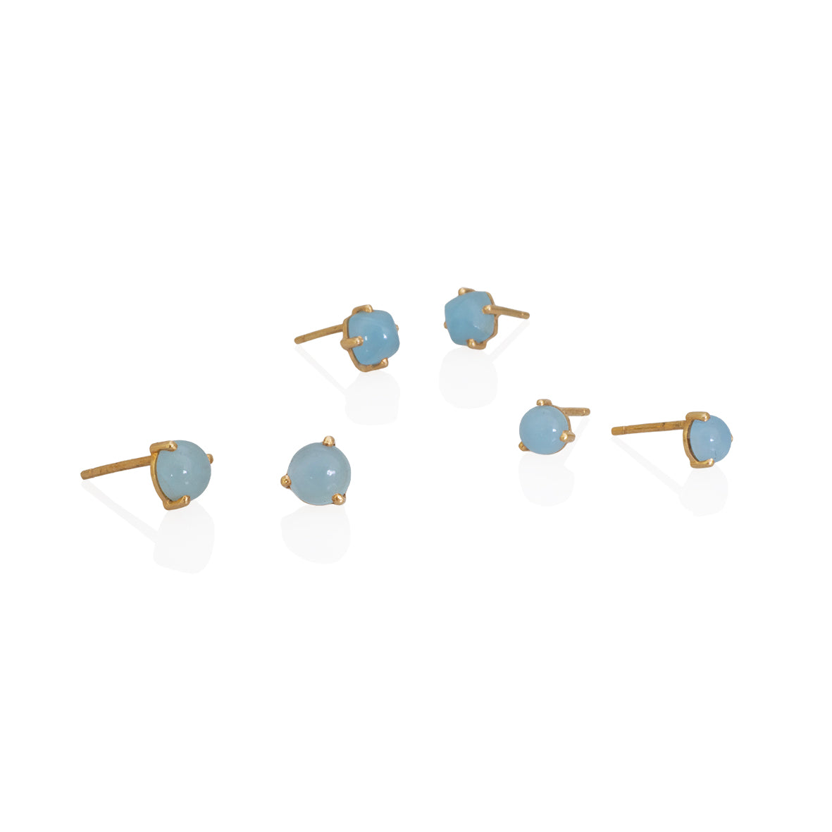 Aretes en oro amarillo con aguamarinas cabuchon 5mm, 6mm y sugar loaf
