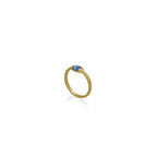 Anillo reticulado en oro amarillo con zafiro montana corte rosecut 6x4mm.