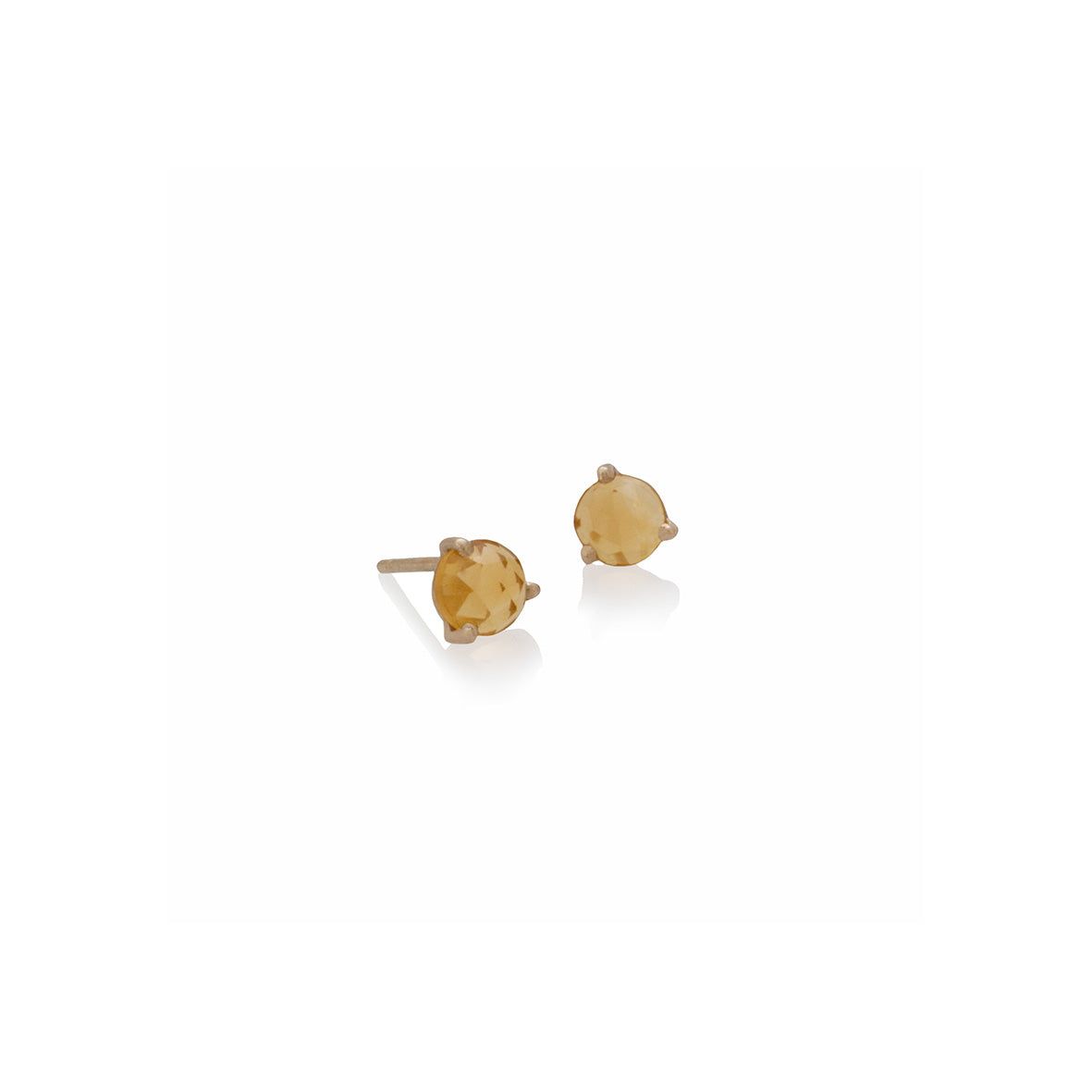 Aretes en oro amarillo de 18k con citrinos rose cut de 6mm