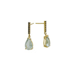 Pendientes en oro amarillo de 18k con gota de cuarzo verde y diamantes negros