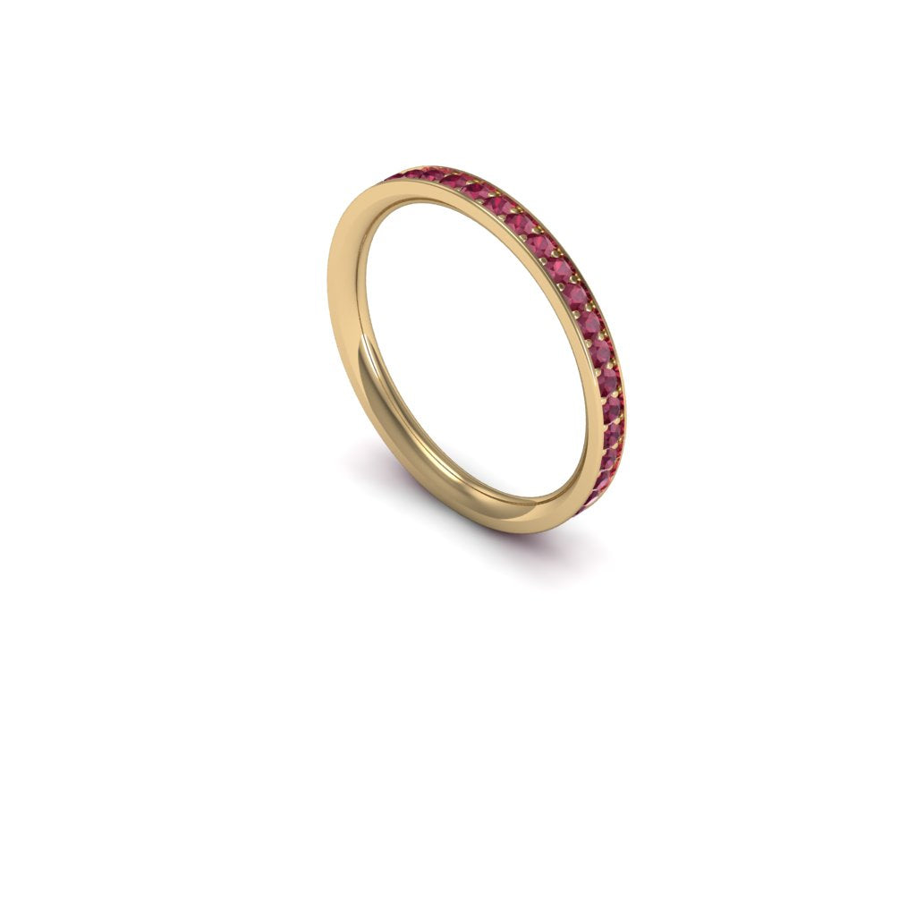 Argolla de matrimonio en oro amarillo 18k con 36 rubíes (0.54 ct), vista lateral interior izquierdo, alta joyería de autor hecha a mano en Colombia.