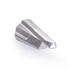 Broche replica cuarzo B, artesanal en plata 925 inspirado en cuarzo, diseño geométrico contemporáneo hecho a mano en Colombia por Mariana Shuk.