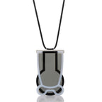 Dije Vessels gris negro humo con collar, foto con vista frontal. Joyería artesanal en acrílico y plata con soporte en neopreno. Diseños exclusivos, hecho en Colombia por Mariana Shuk.